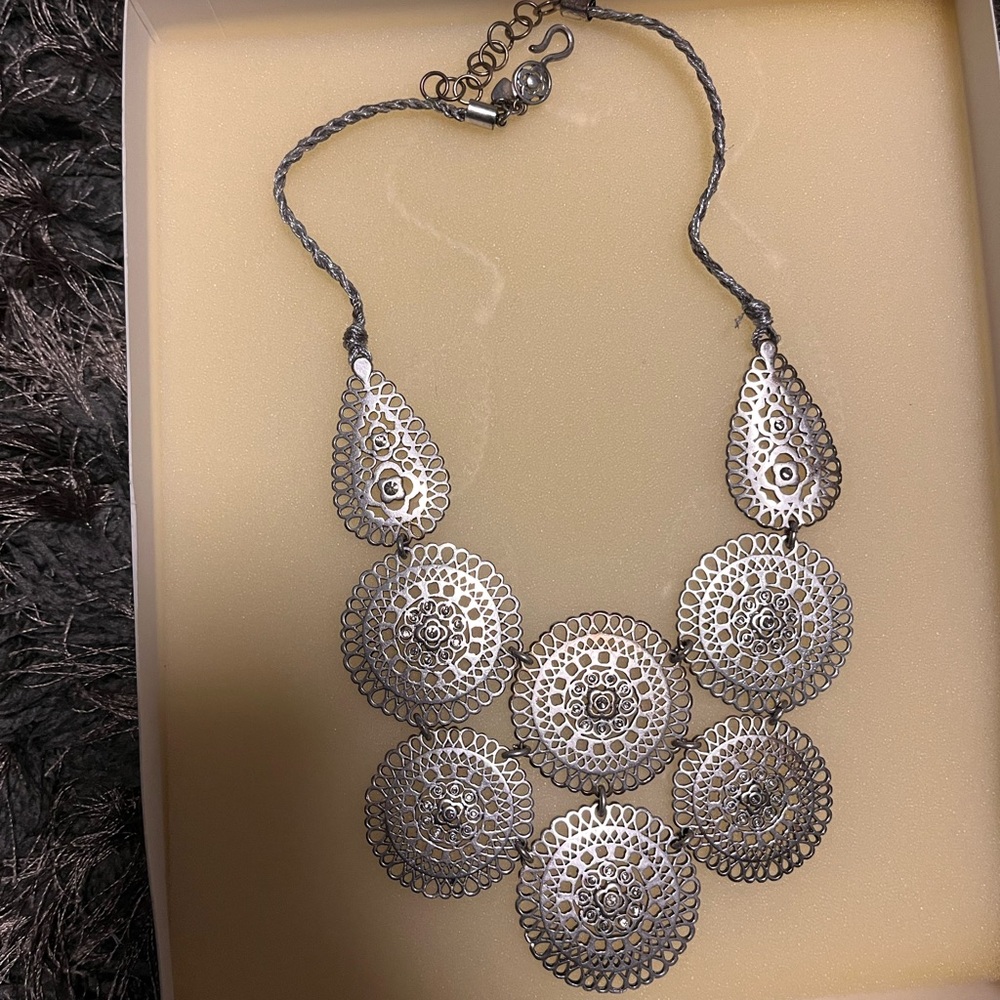 Stella and Dot Medina Bib Necklace
